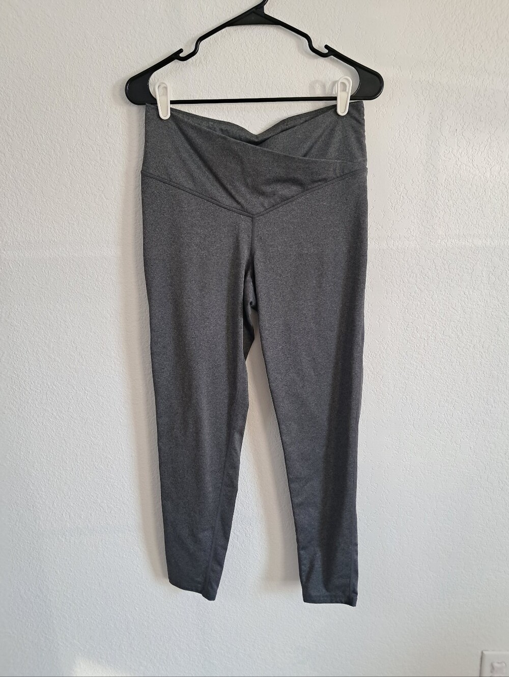 Jenni Leggings Women L Criss Cross Waist Dark Gray Mid Rise Activewear Gym Yoga